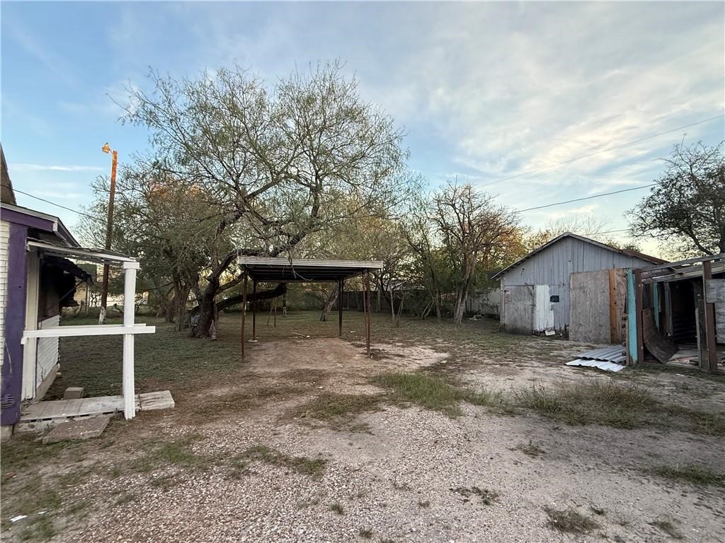 519 W Mesquite Ave Property Photo 5