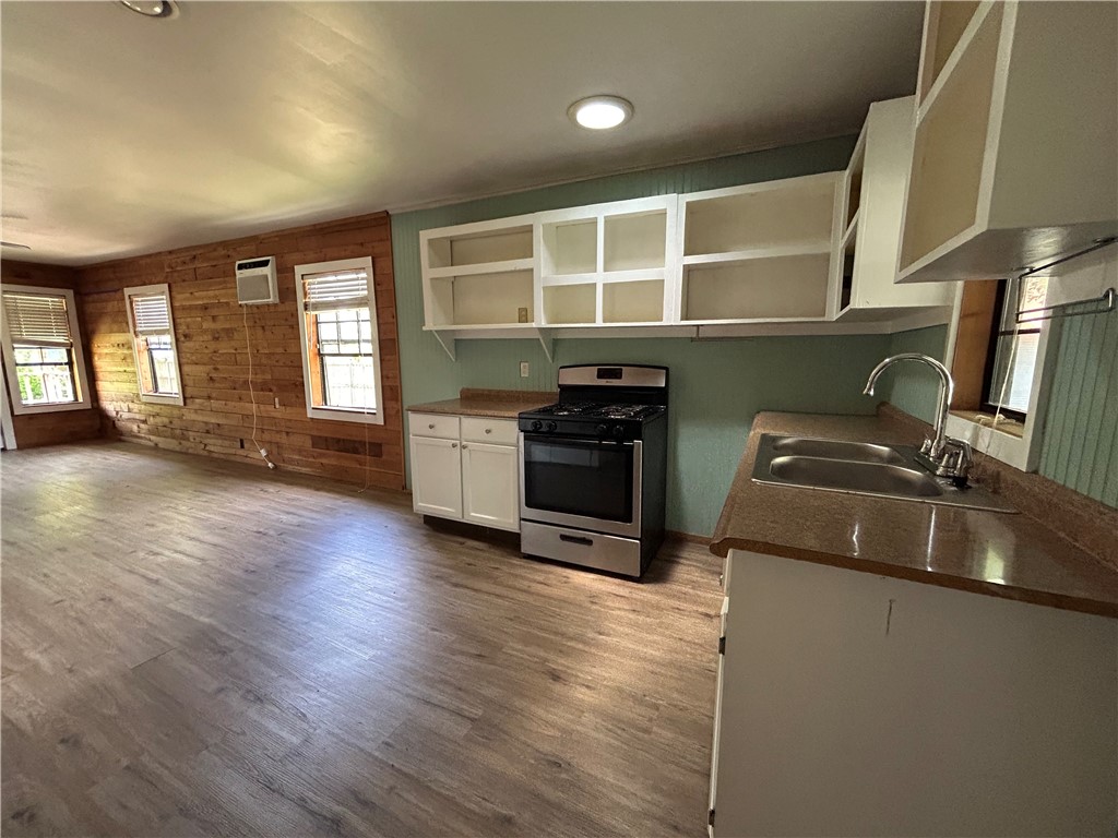 522 1st St Property Photo 5