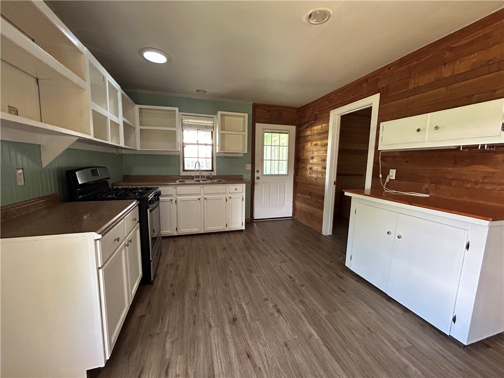 522 1st St Property Photo 6