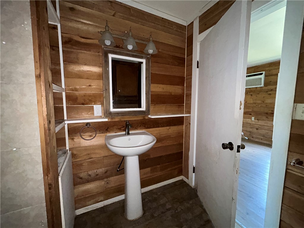 522 1st St Property Photo 9