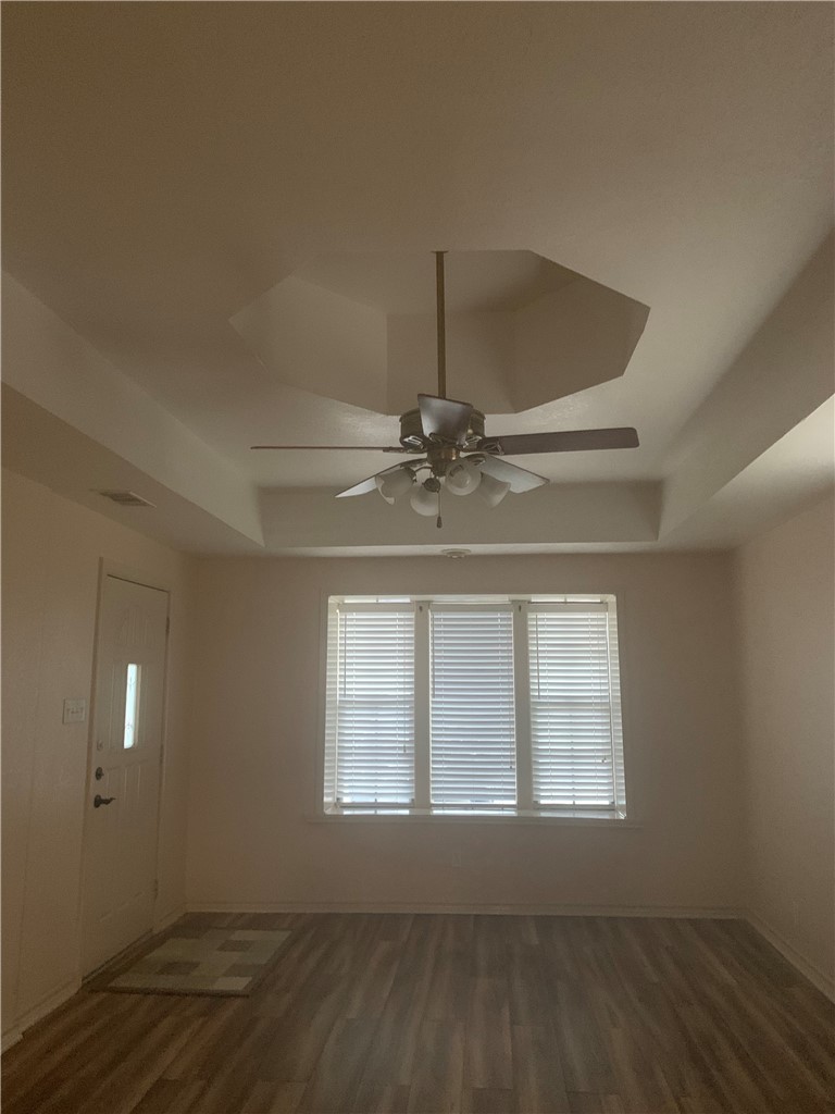 526 W Nettie Ave Property Photo 4