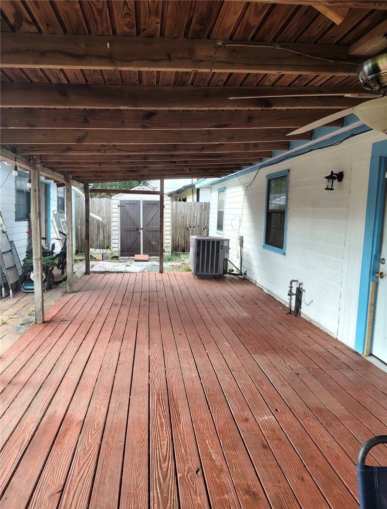1506 Denver St Property Photo 18