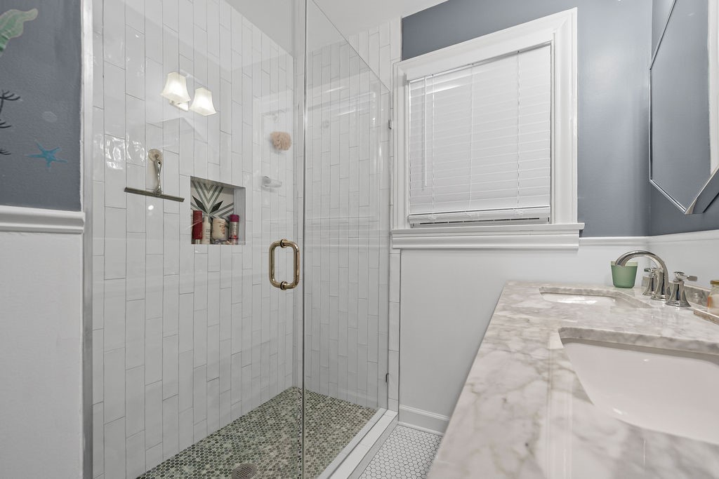 337 Ohio Ave Property Photo 21