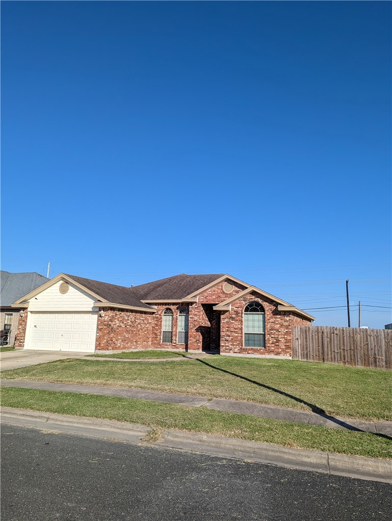 3001 S Fork Dr Property Photo 1