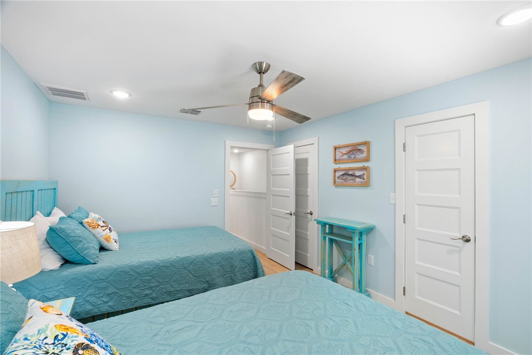 1806 Highway 35 N D-4 Property Photo 18