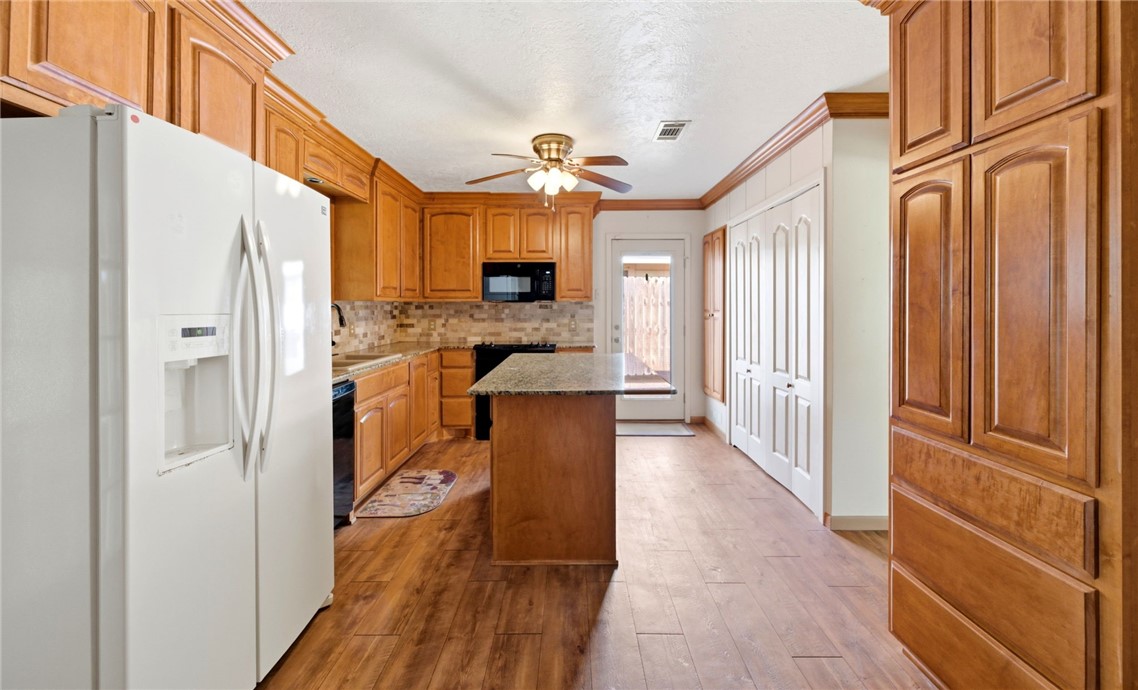 505 Williamson Pl Property Photo 8