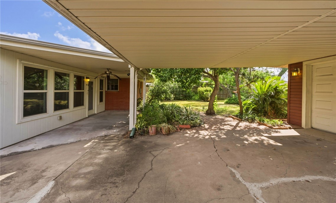 505 Williamson Pl Property Photo 22