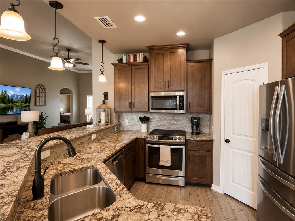 7609 Granite Dr Property Photo 4