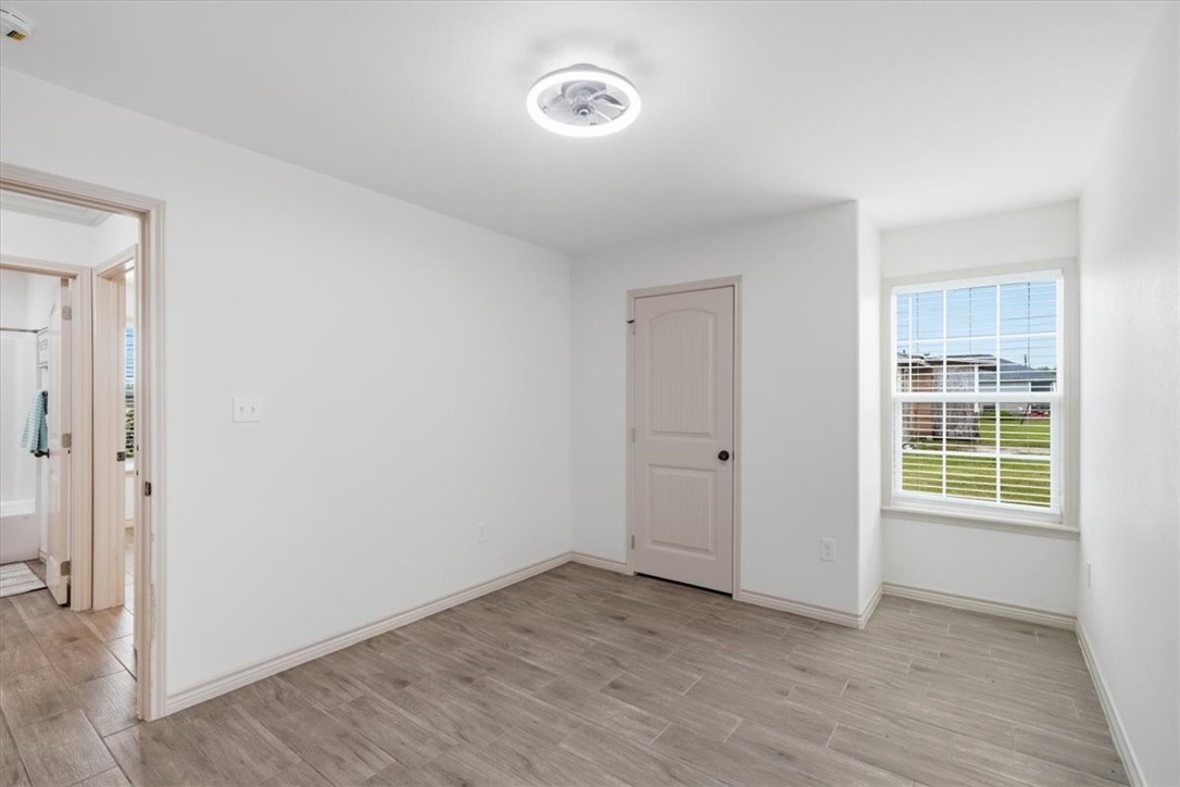 308 Dahme Ave Property Photo 18