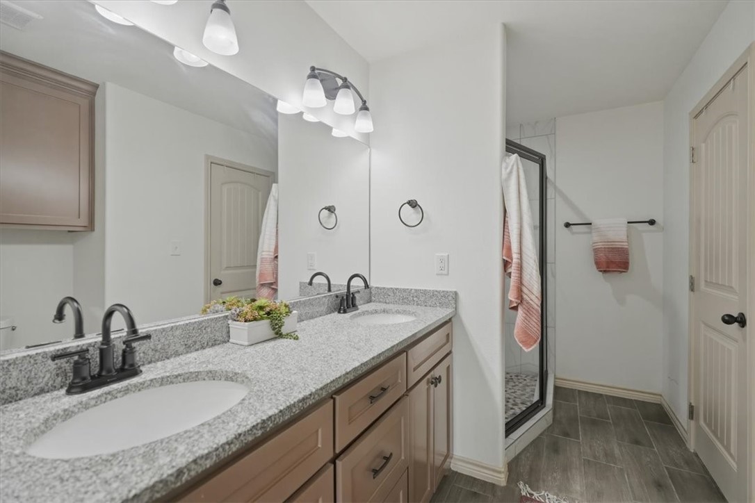 308 Dahme Ave Property Photo 23