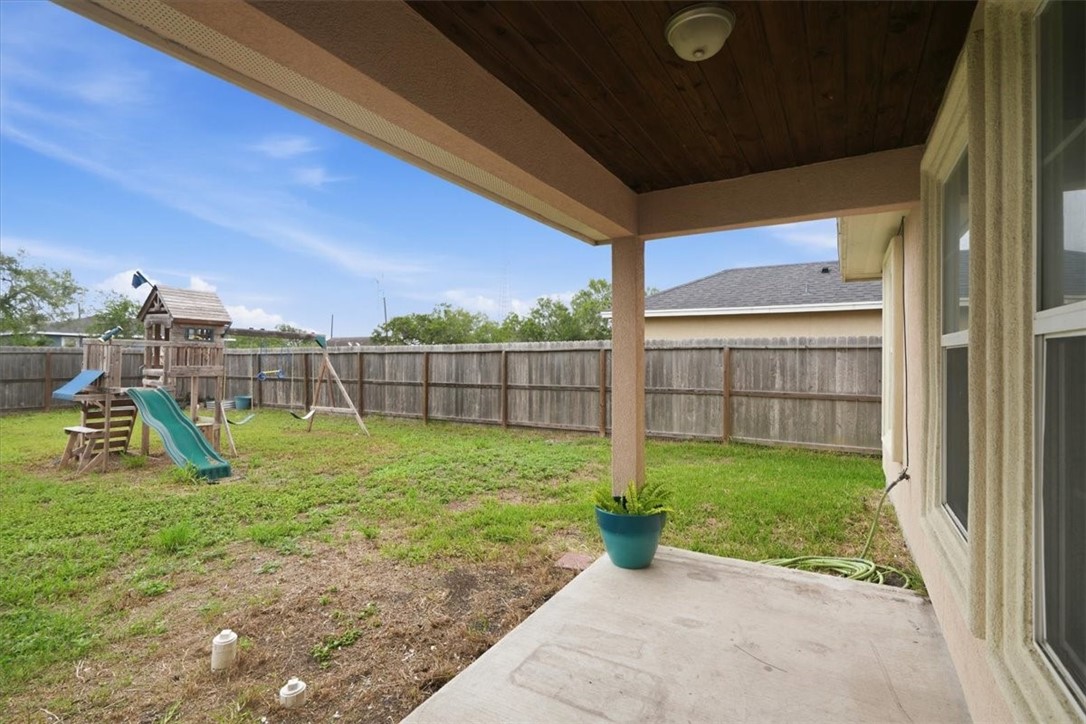 308 Dahme Ave Property Photo 27