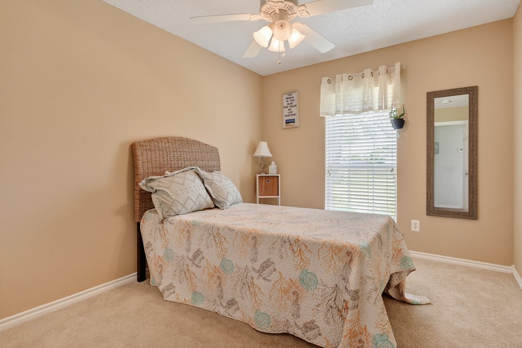 2300 Naples Dr Property Photo 8