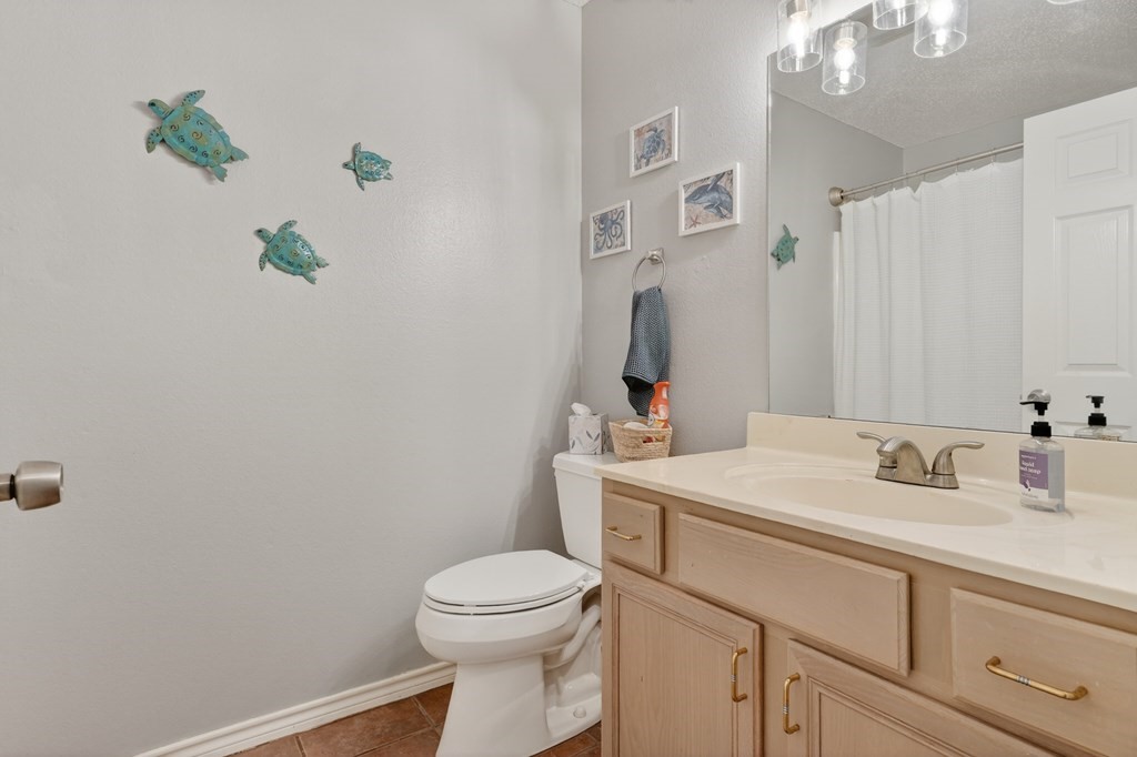 2300 Naples Dr Property Photo 9
