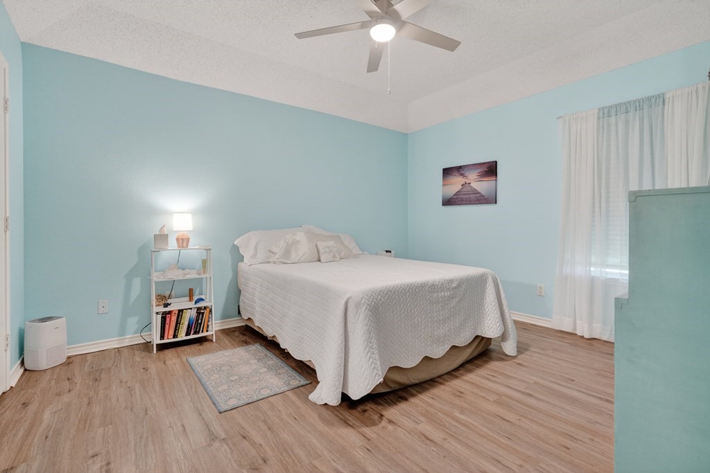 2300 Naples Dr Property Photo 10