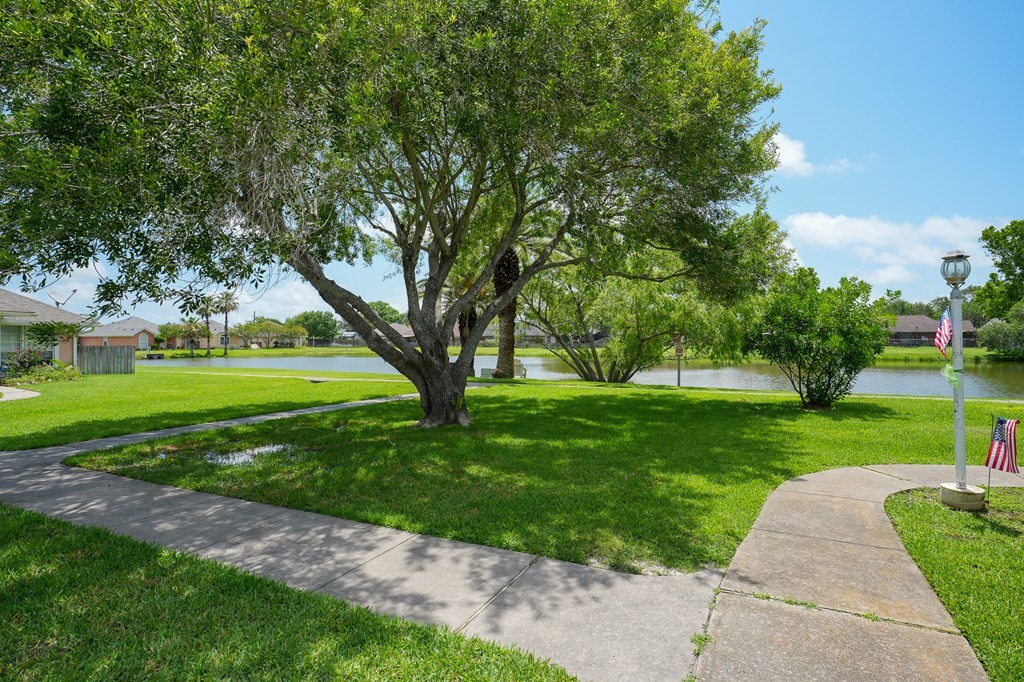 2300 Naples Dr Property Photo 14
