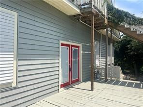 221 Commerce St D Property Photo 2