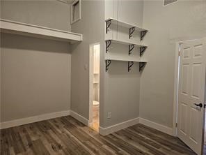 221 Commerce St D Property Photo 6