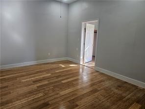 221 Commerce St D Property Photo 13