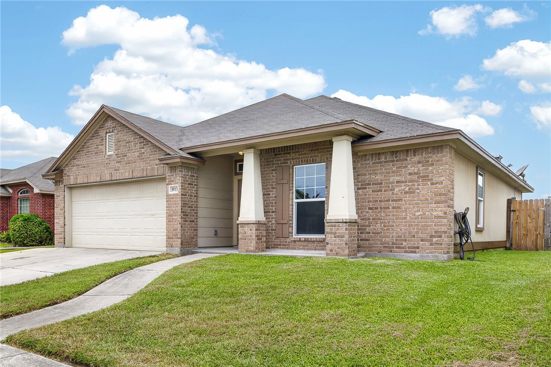 3913 Las Bahias Dr Property Photo 3