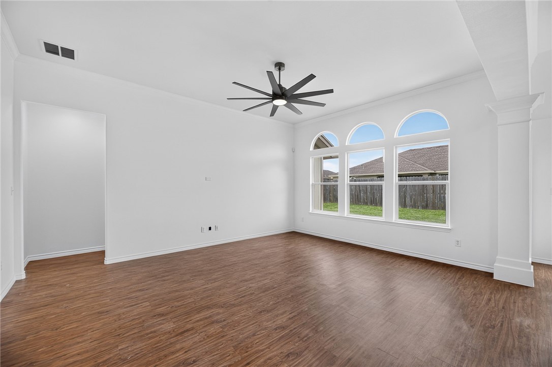 3913 Las Bahias Dr Property Photo 21