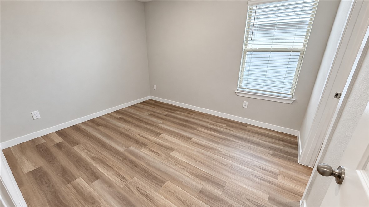 9554 Swedish Oak Dr Property Photo 18