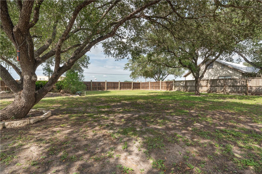 803 Thiel St Property Photo 36