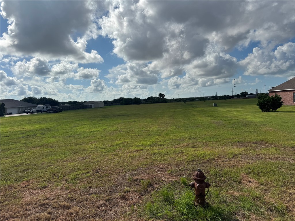 00 Fm-2986 Property Photo 3