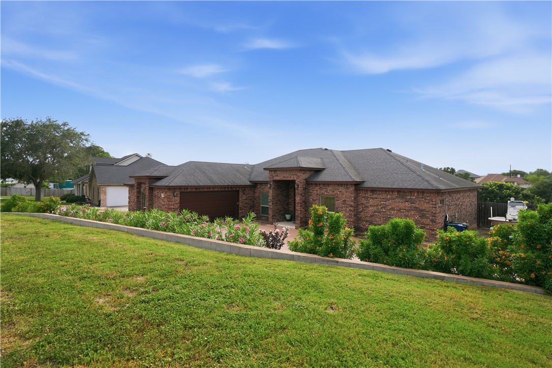 3805 Castle Valley Dr Property Photo 1