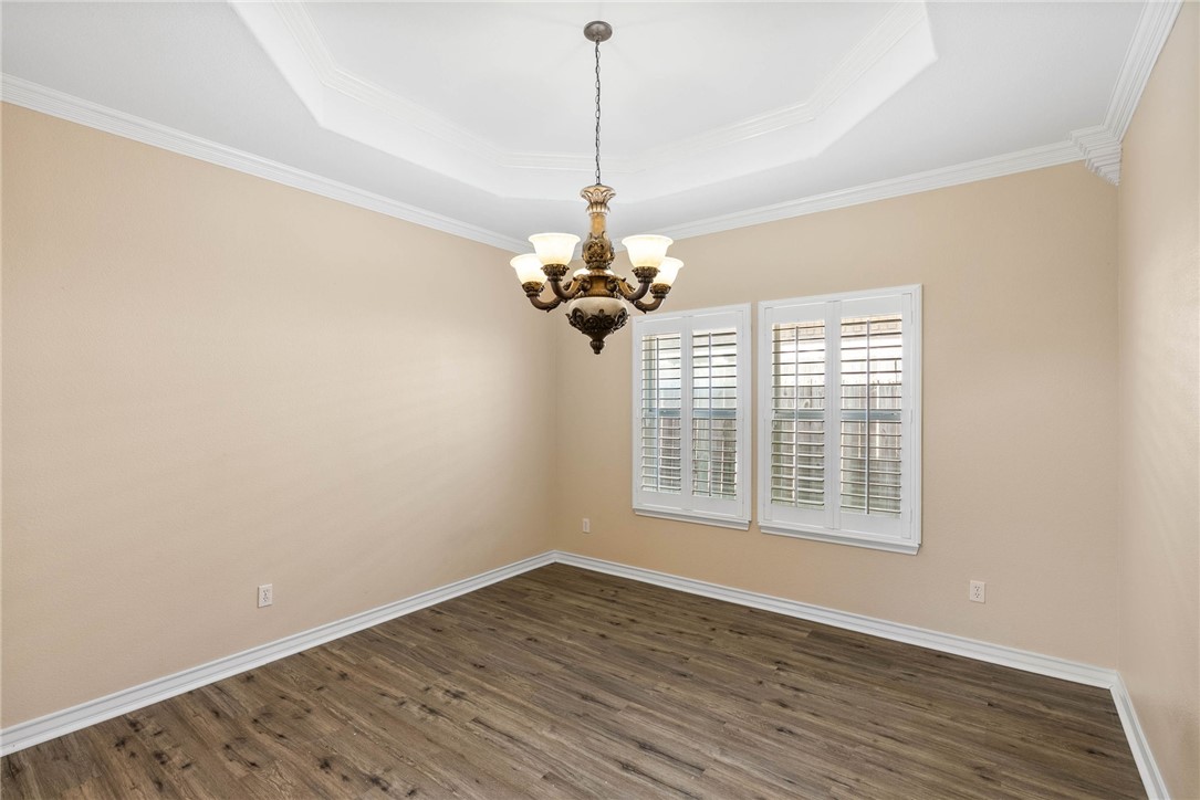 6206 Queen Jane St Property Photo 3