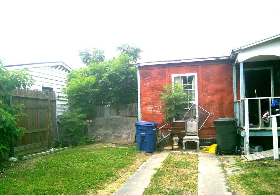 1714 Tarlton St Property Photo 3