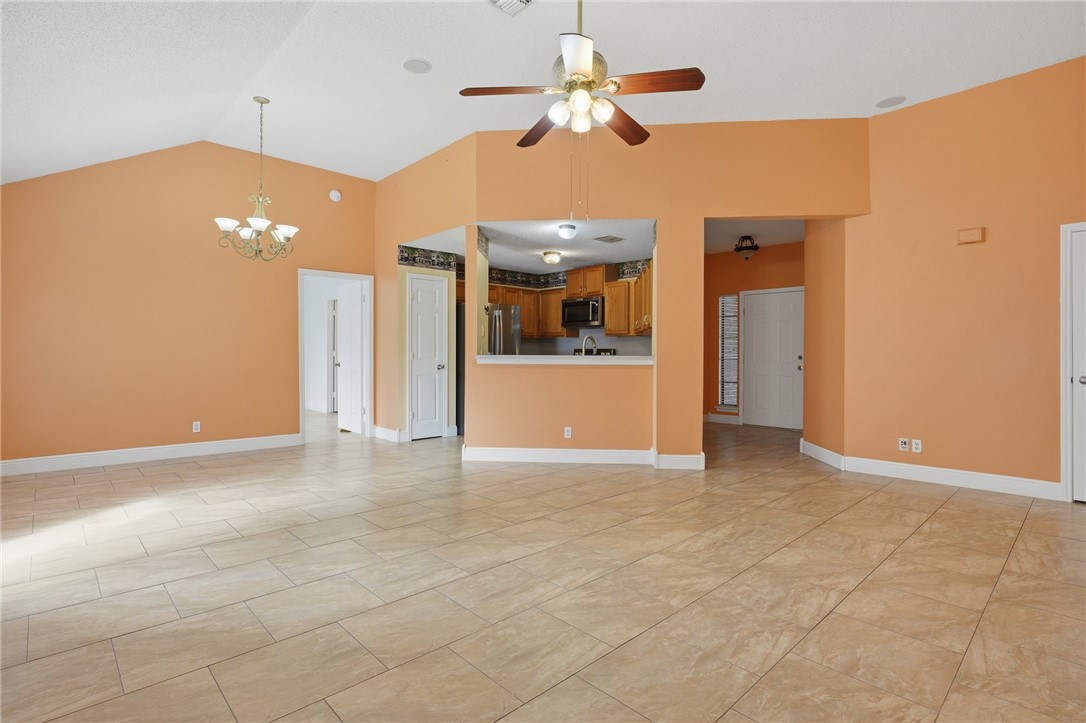 2982 Lakeview East Dr Property Photo 7