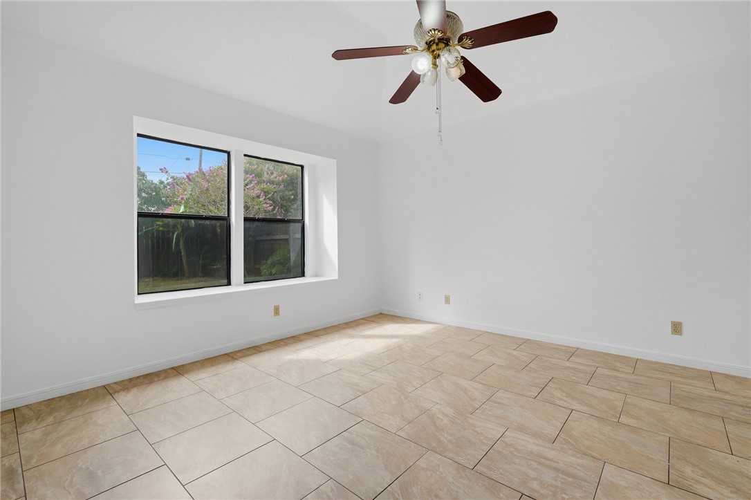 2982 Lakeview East Dr Property Photo 13