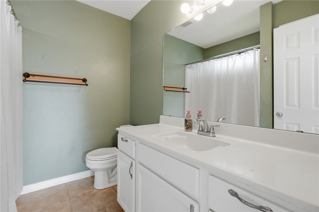 2982 Lakeview East Dr Property Photo 16