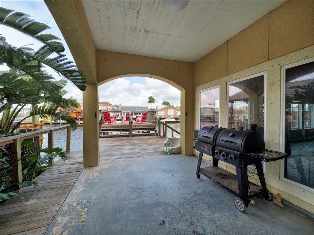 15333 Key Largo Ct Property Photo 3