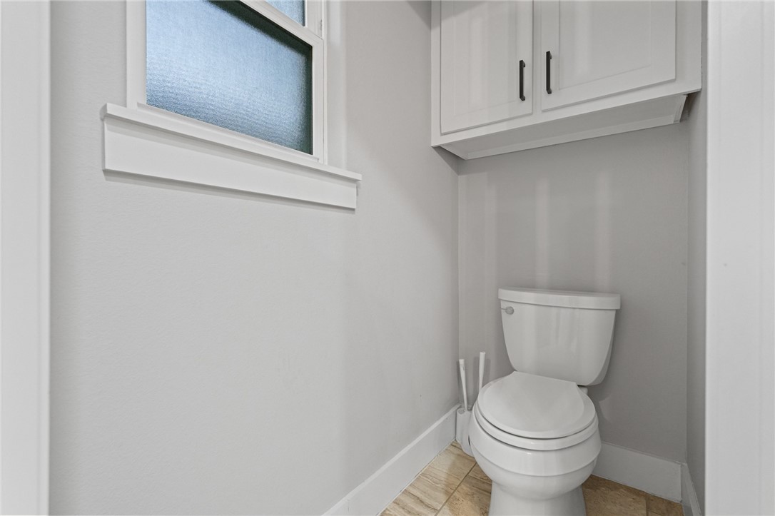 9518 Spanish Oak Dr Property Photo 17