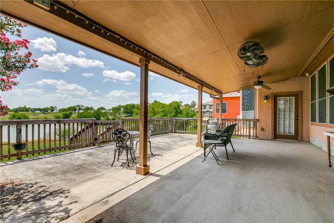 12311 Course View Dr Property Photo 7