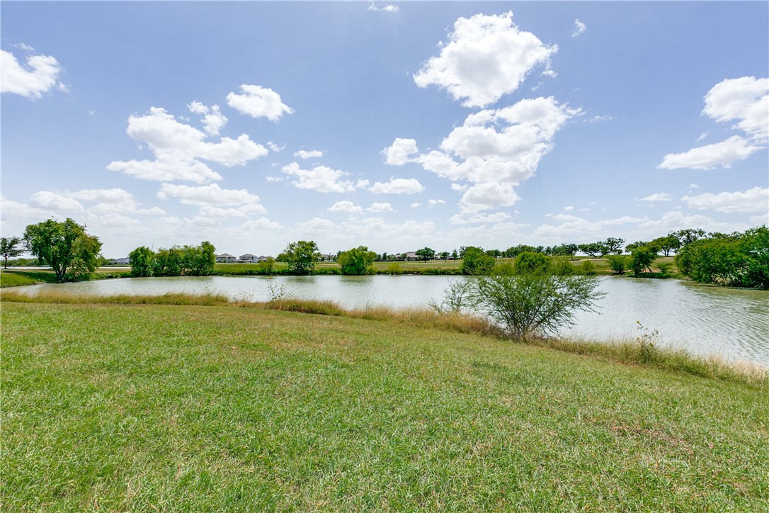 12311 Course View Dr Property Photo 12