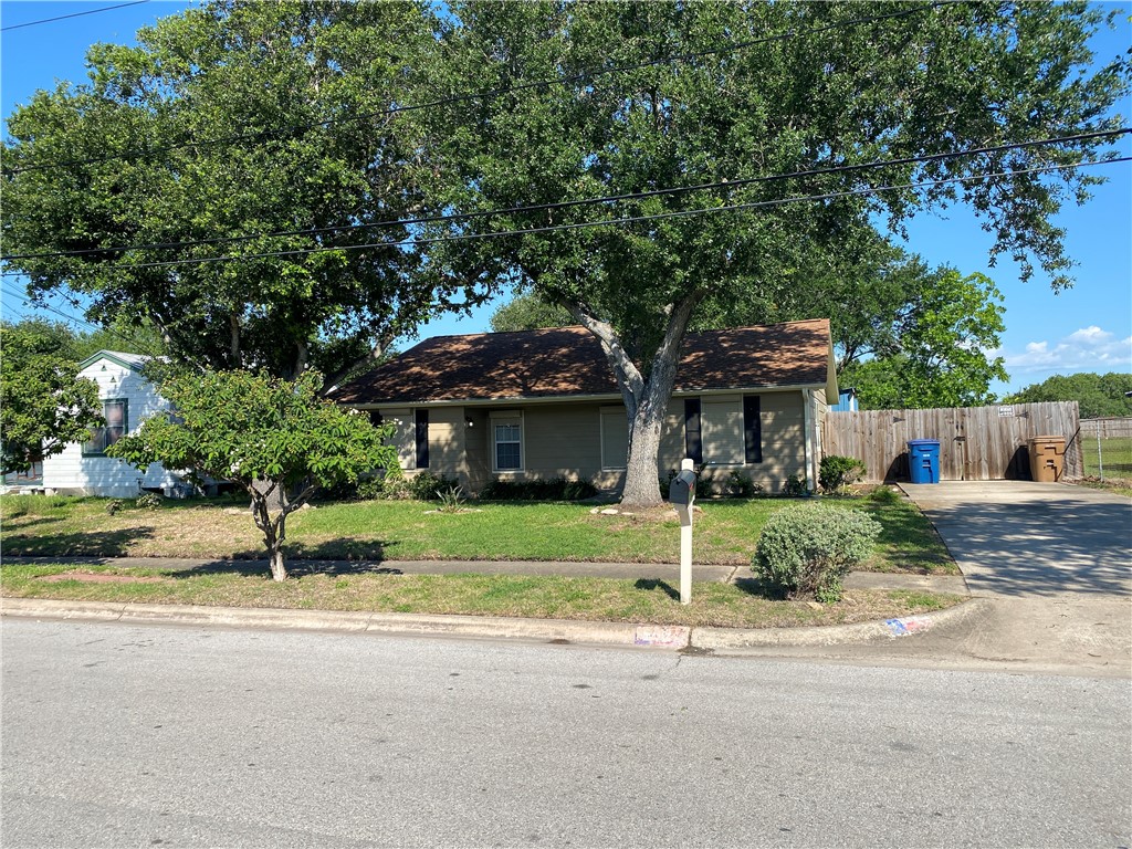 5621 Burton Property Photo 1