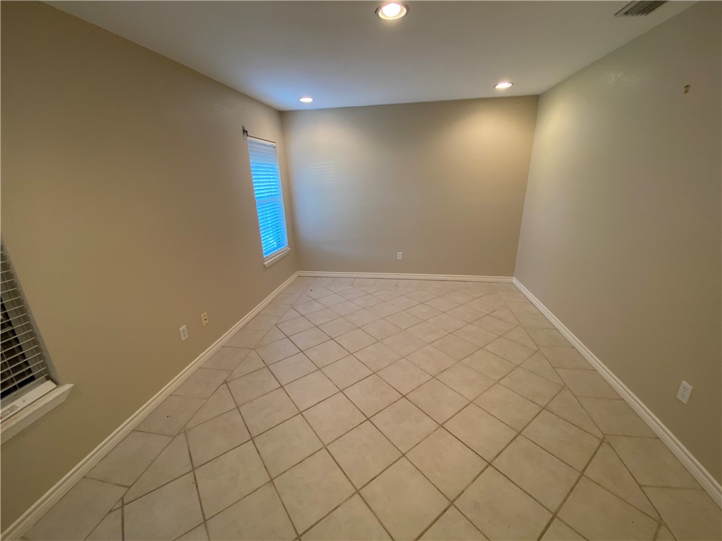 5621 Burton Property Photo 2