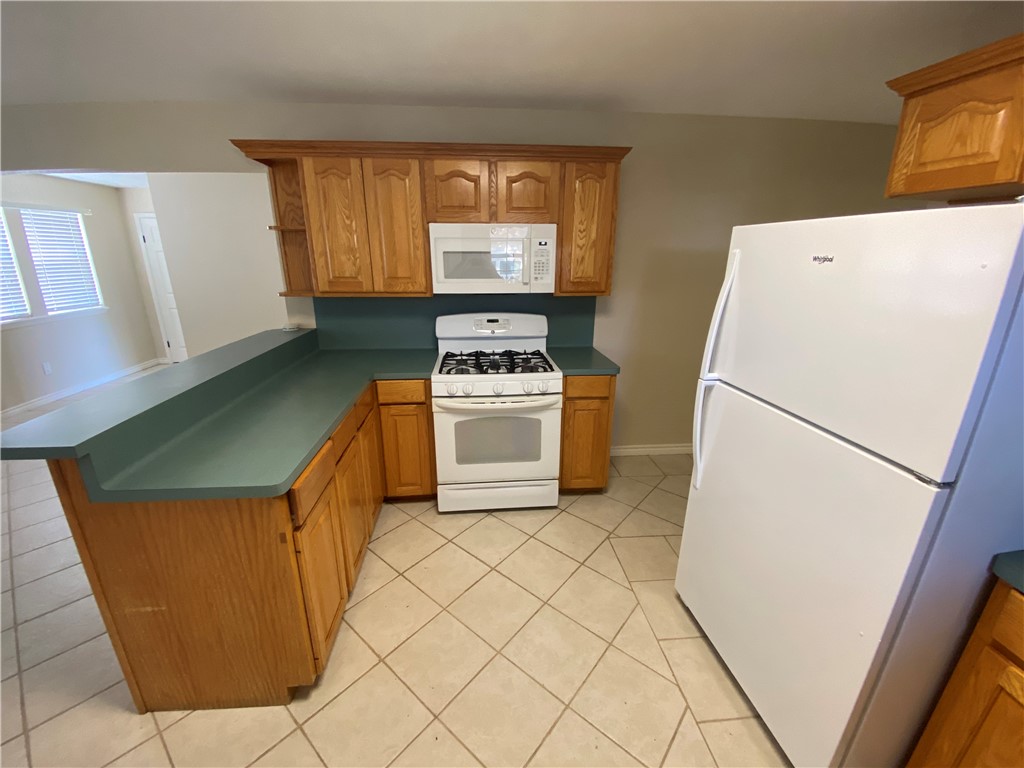 5621 Burton Property Photo 7