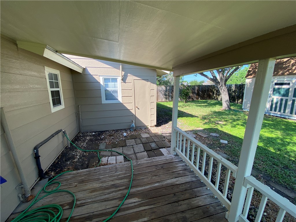 5621 Burton Property Photo 18
