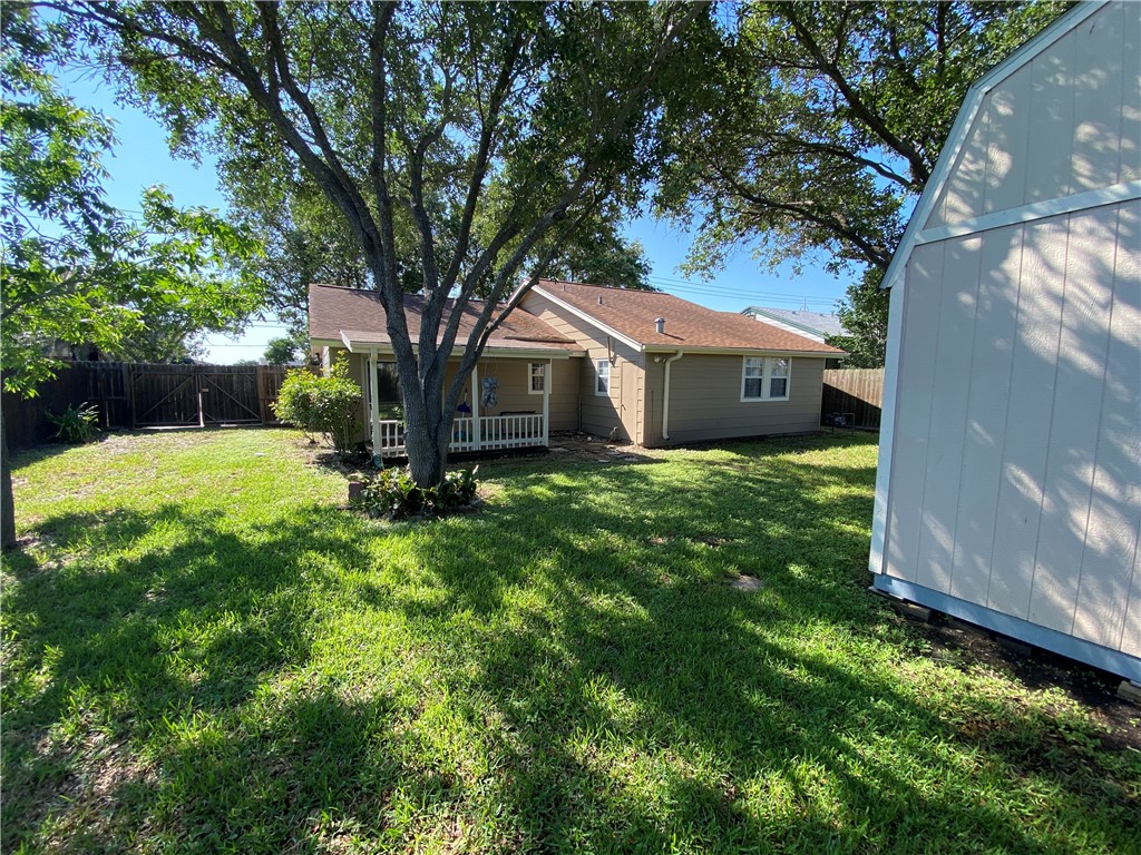 5621 Burton Property Photo 19
