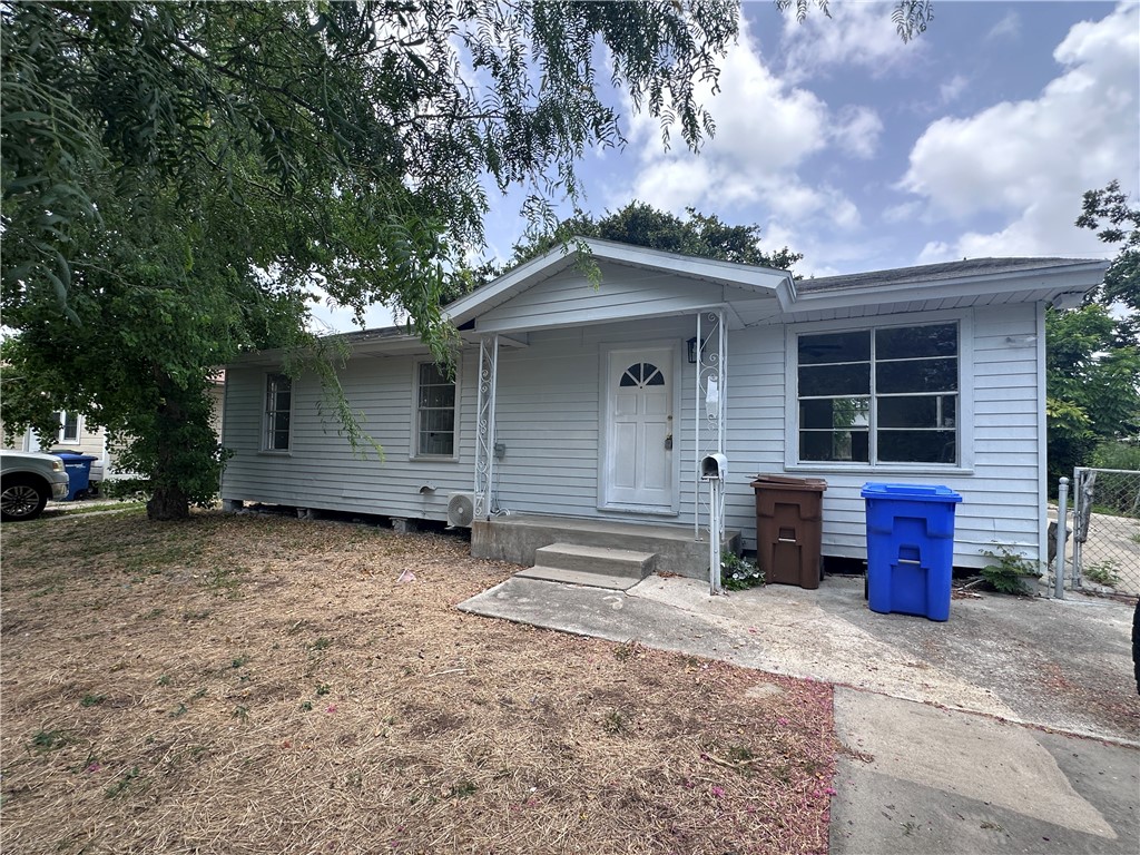 4533 Bluebelle Property Photo 1