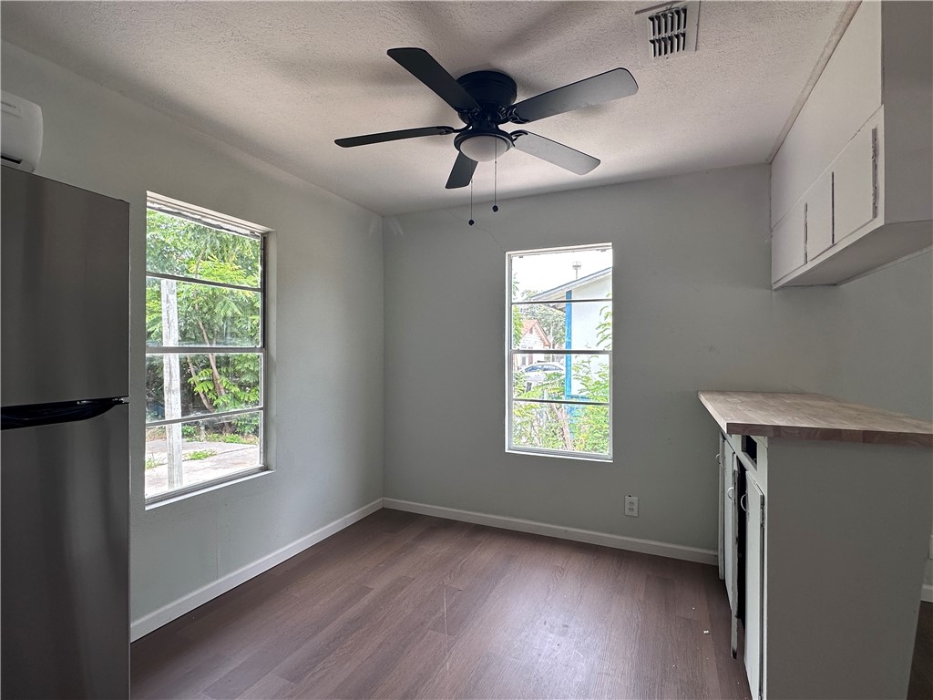 4533 Bluebelle Property Photo 3