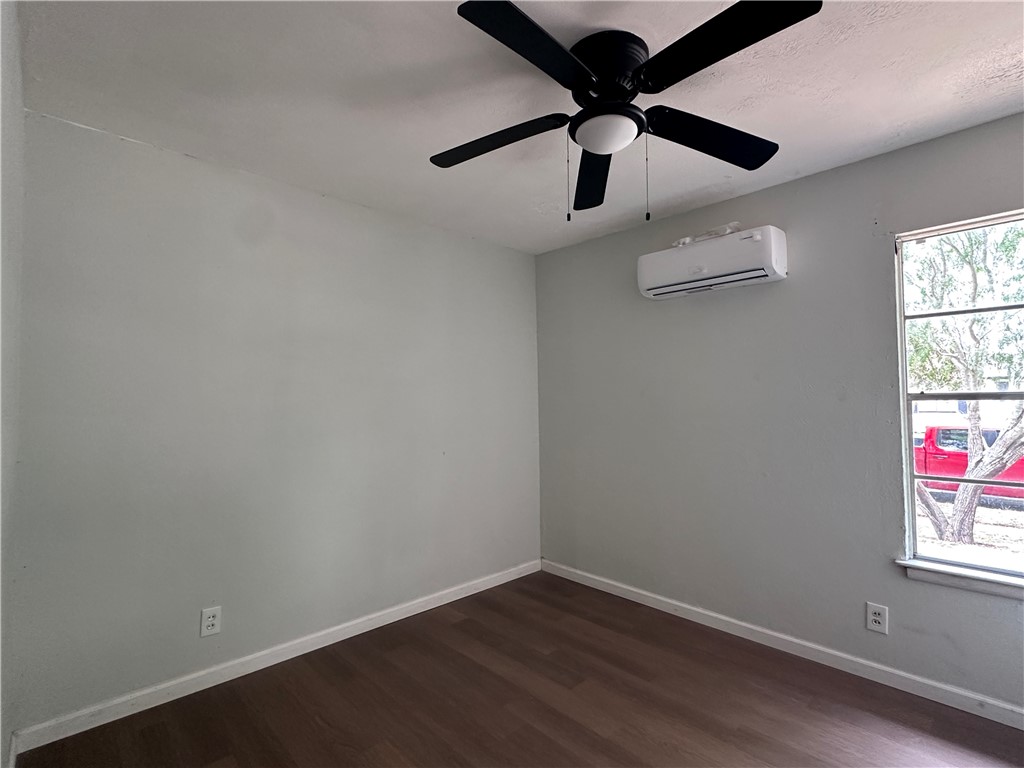 4533 Bluebelle Property Photo 7