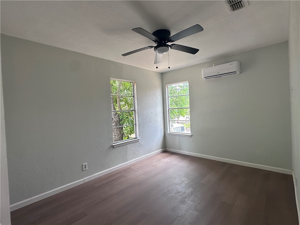 4533 Bluebelle Property Photo 8