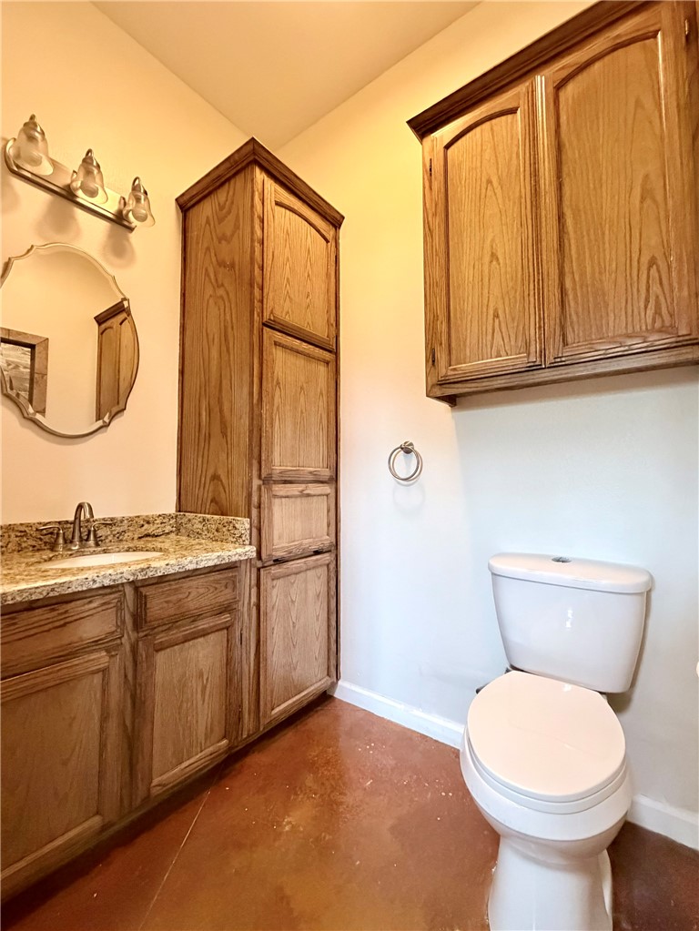 270 N County Road 1044 Property Photo 25