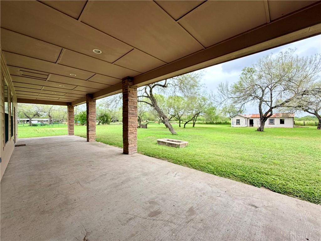 270 N County Road 1044 Property Photo 30
