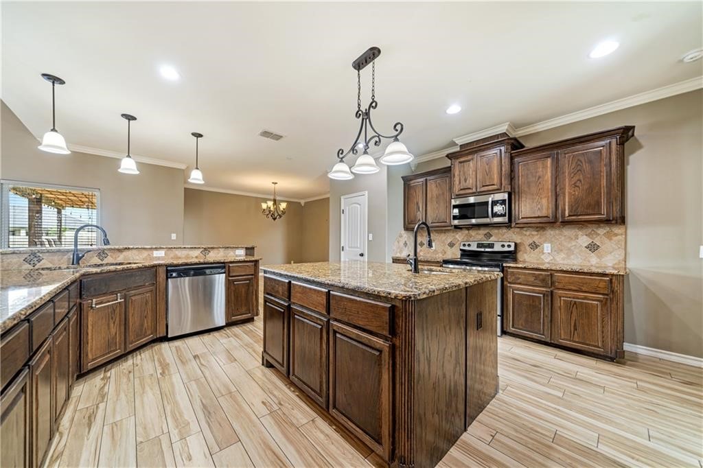 2033 Arash Dr Property Photo 13