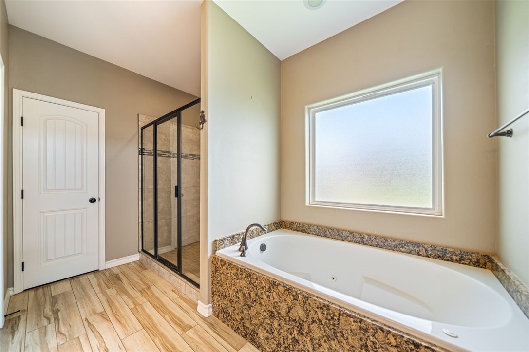 2033 Arash Dr Property Photo 30